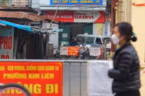 Thành ổ dịch lớn ở vùng lõi Hà Nội, quận Đống Đa “băng bó khắp người”