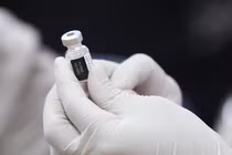 Tăng thời hạn vắc-xin lên 3 tháng không ảnh hưởng tới chất lượng