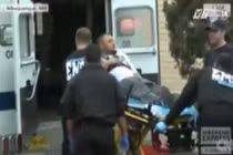 Bé 3 tuổi nghịch súng, bố và mẹ mang thai nhập viện