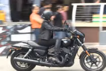 Những bóng hồng si mê tốc độ khiến cánh mày râu nể