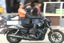 Những bóng hồng si mê tốc độ khiến cánh mày râu nể