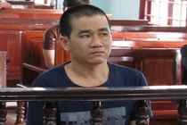 Anh họ “chai mặt” tìm cách hiếp dâm bé gái