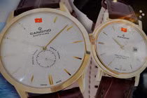 Mê mẩn cặp đồng hồ Hoàng Sa - Trường Sa