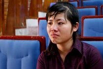 Cô gái rửa xe thuê hạnh phúc vì đỗ hai trường đại học