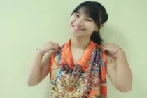 6 cách hô biến khăn thành áo sành điệu như sao Việt