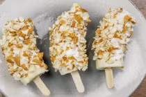 5 bước đơn giản làm kem chuối hạnh nhân tuyệt ngon