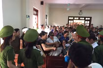 Vụ “quan tài diễu phố“: Đề nghị triệu tập con rể cựu chủ tịch tỉnh