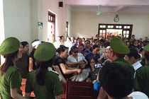 Vụ “quan tài diễu phố“: Đề nghị triệu tập con rể cựu chủ tịch tỉnh