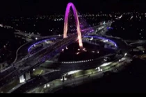 Chiêm ngưỡng cầu vượt ba tầng đẹp huyền diệu về đêm