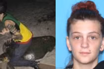 Cưỡi rùa biển cho “vui”, nguy cơ bị phạt 5 năm tù