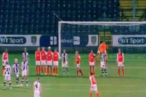 Pha dàn xếp đá phạt siêu đẳng trong lịch sử bóng đá