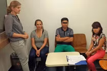 Hai người Việt bị bắt ở Thụy Sĩ vì trộm mắt kính