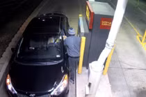 Thủ đoạn mới cướp tiền ở các cây ATM