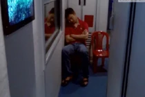 Vật vã về quê ăn Tết trên tàu hỏa 5 sao