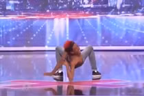 Màn uốn dẻo kinh ngạc của thí sinh America's Got Talent