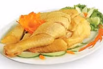 Bí quyết chặt thịt gà bày đĩa bầu dục đẹp mắt