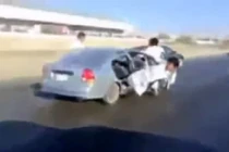 Thót tim với trò nghịch dại của thanh niên cứng