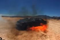Thí nghiệm không ngờ về nhiên liệu và cháy nổ ô tô