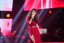 Chân dung cô gái khiến Tuấn Hưng khóc trước hàng triệu người