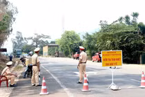 COVID-19 xuất hiện ở Đà Nẵng: Các tỉnh lập chốt phòng dịch thế nào?