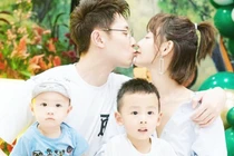 Mỹ nhân Hoa ngữ sinh 2 quý tử vẫn không được mẹ chồng công nhận