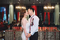 Người vợ bỏ làm tiếp viên, sinh 2 con trai cho MC Thành Trung