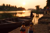 Cặp đôi Lego đến VN trong hành trình vòng quanh thế giới