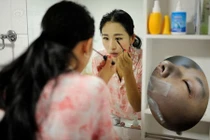 Chuyện ảnh nữ sinh nén đau khát khao tìm kiếm nhan sắc