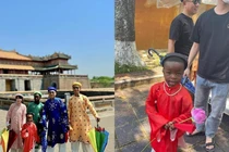 Lôi con mặc áo dài, được Quang Linh đưa du lịch khắp Việt Nam