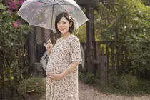 Hot girl Tú Linh MU “sòn sòn” hạ sinh 2 nhóc tỳ cực yêu