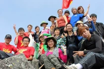 Giới trẻ dốc sức chinh phục thử thách “Nóc nhà Đông Dương”