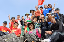 Giới trẻ dốc sức chinh phục thử thách “Nóc nhà Đông Dương”