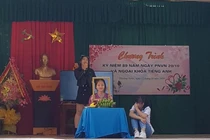 Team diễn viên quần chúng vừa xuất hiện khiến CĐM cười tắt thở