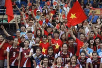 Du học sinh Việt tại TQ “cháy” cùng bóng chuyền nữ VN