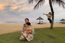 Mặc con gái "ấm ức" ôm cháu, "bà ngoại quốc dân" có hành động lạ