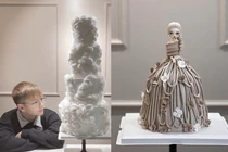 Chàng trai học thêm giải phẫu học, làm bánh kem đẹp như AI