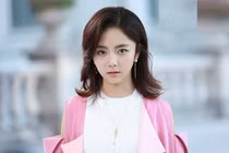 Dân tình khó hiểu nhan sắc mỹ nữ chuyên “hack tuổi” xứ Trung