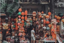 Phố Hàng Mã đẹp liêu xiêu ngày cận Trung thu 2019