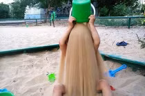 Những pha "phá phách" của con trẻ khiến bố mẹ phải đứng hình