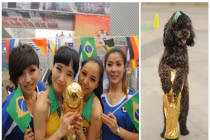 Rộ mốt tự sướng cùng Cup vàng World Cup