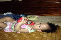 Ảnh cười Facebook: Khi mẹ vắng nhà