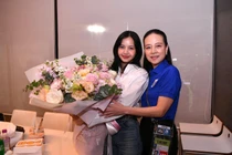 Nhan sắc nữ Chủ tịch bóng đá Thái Lan sánh vai bên Lisa Blackpink