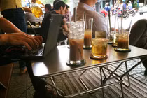 Vừa cách ly Covid-19 xong, thanh niên lại bị “bế” đi vì lý do này