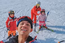 Bị hỏi về mẹ kế, con gái Minh Nhựa trả lời gây giật mình 