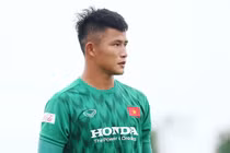 Nhan sắc không hề “kém anh, kém em” của chàng thủ môn U22 Việt Nam 