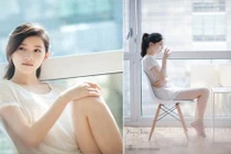 Cô bé trà sữa khoe chân thon bên cửa sổ gây sốt