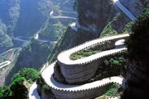 Những cung đường phượt nguy hiểm nhất thế giới (1)