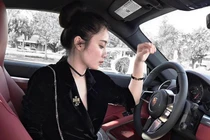 Soi nhan sắc đời thường của Rich Kid mua sắm tiền tỉ không xót tay