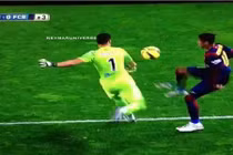 Neymar chơi xấu nhưng không qua mắt được trọng tài