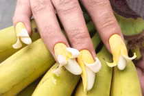 Không có móng nhưng cố đi làm nail, hội chị em khiến CĐM cười bò